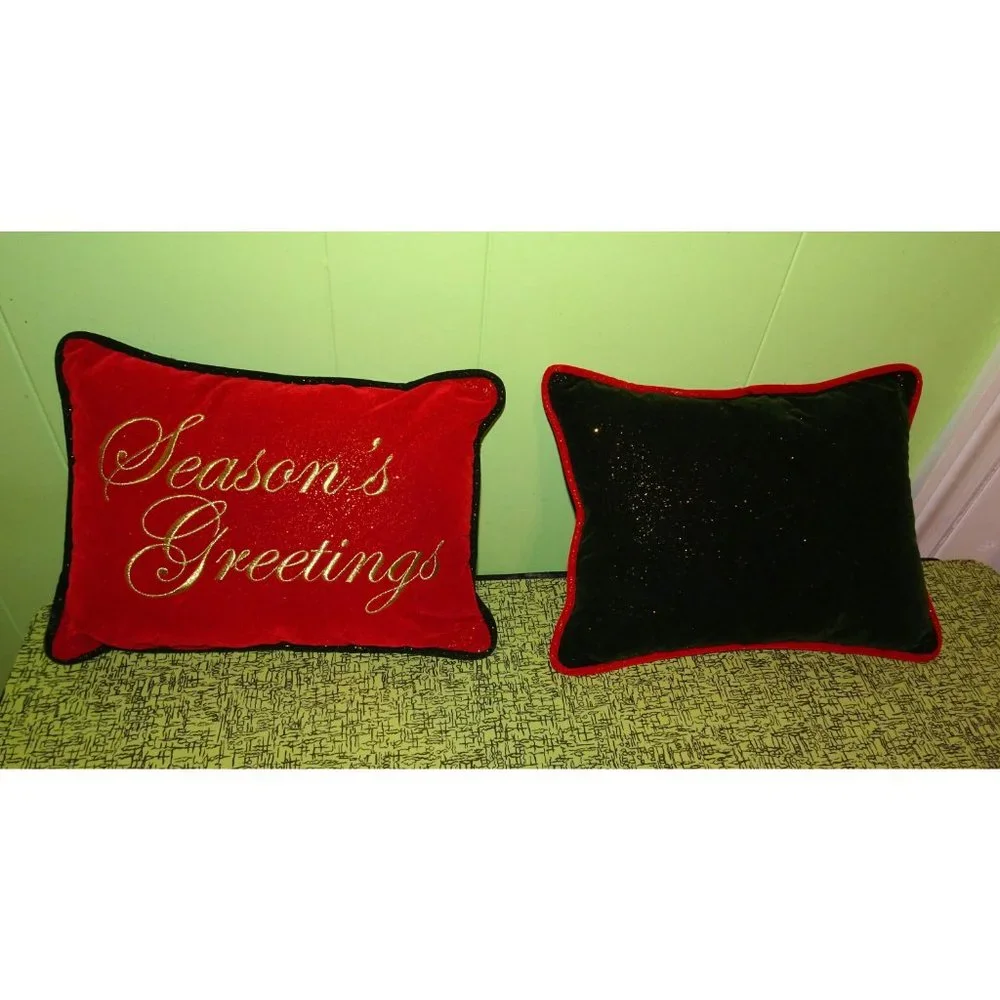 Vintage Red & Green Pair of Christmas Throw Pillows retro holiday country